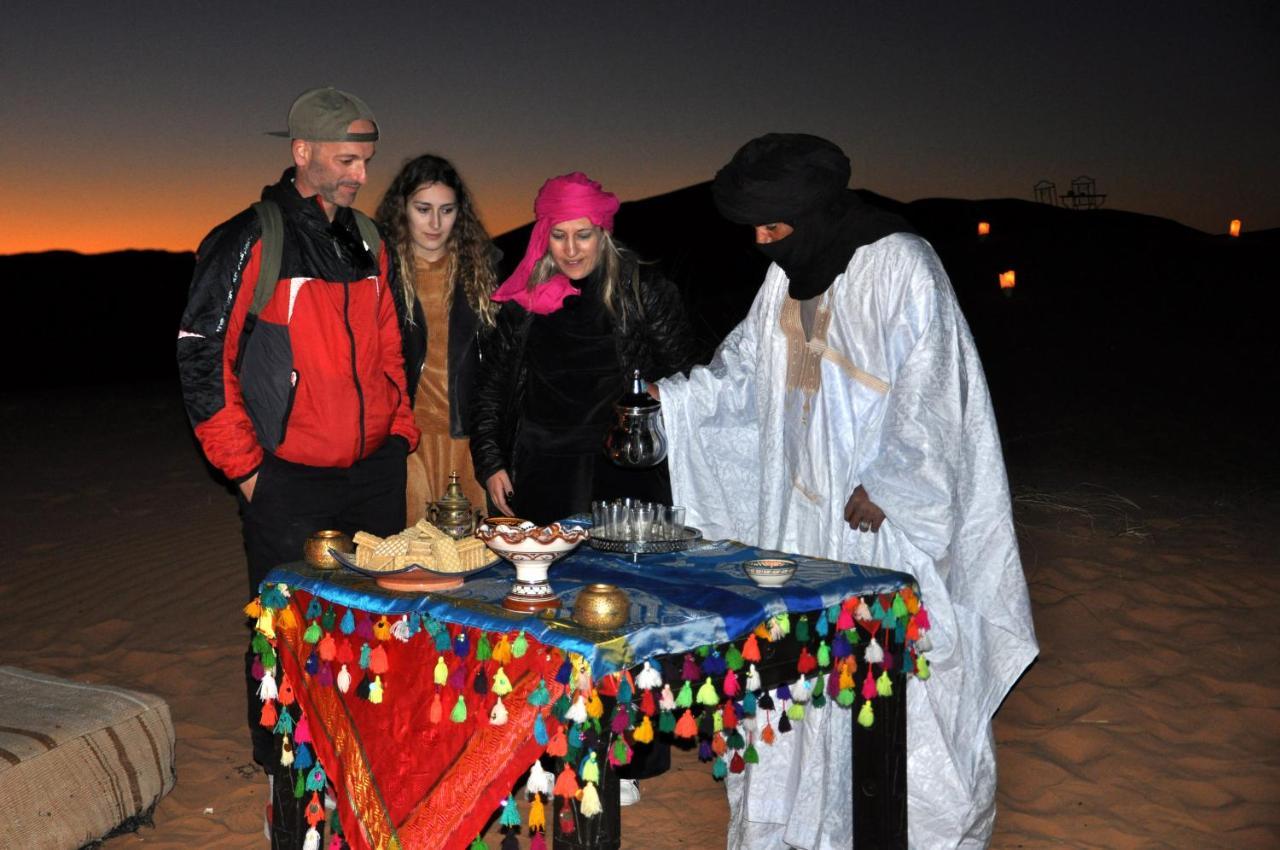 Tuareg Luxury Camp Hotel เมอร์ซูกา ภายนอก รูปภาพ